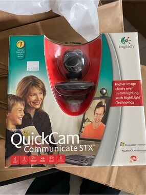 Logitech QuickCam Communicate STX Webcam in Black and Red